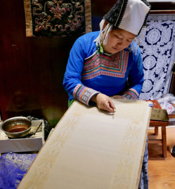 OF BEES AND FLOWER FAIRIES 3